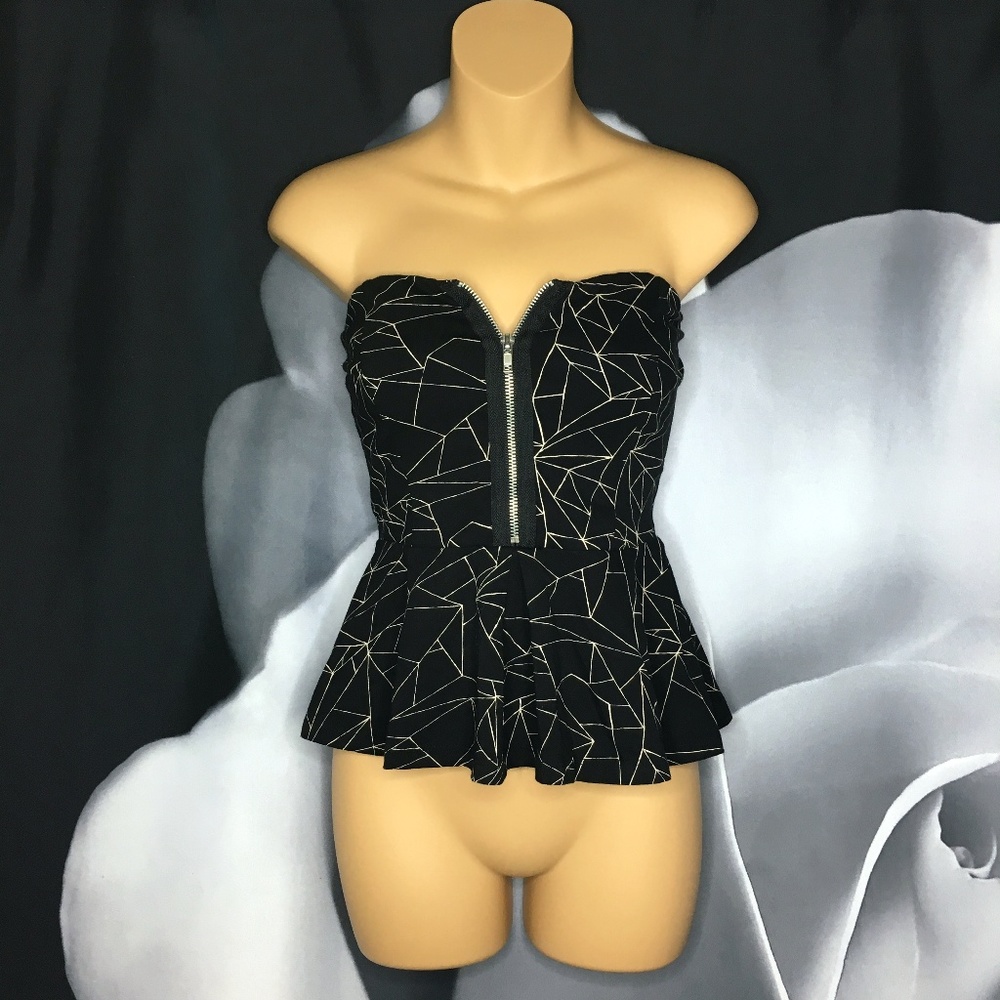 Forever 21 Zip Peplum Strapless Top